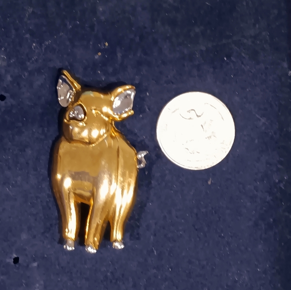Pig Brooch by LC - Picture 9 of 10